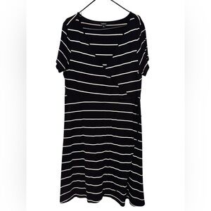 Torrid Black & White Striped Wrap Dress Size 2 (2X) Short Sleeve